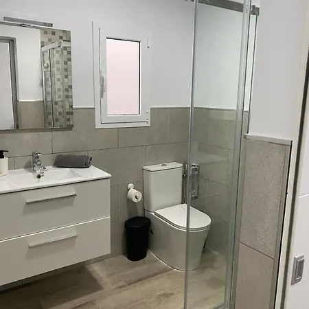 Sweet Flat Renovated 4 Pax شقة *